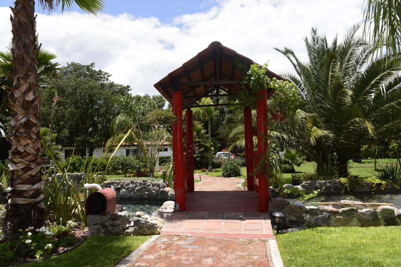 Hotel Palmas Teotihuacán San Juan Teotihuacán Kültér fotó